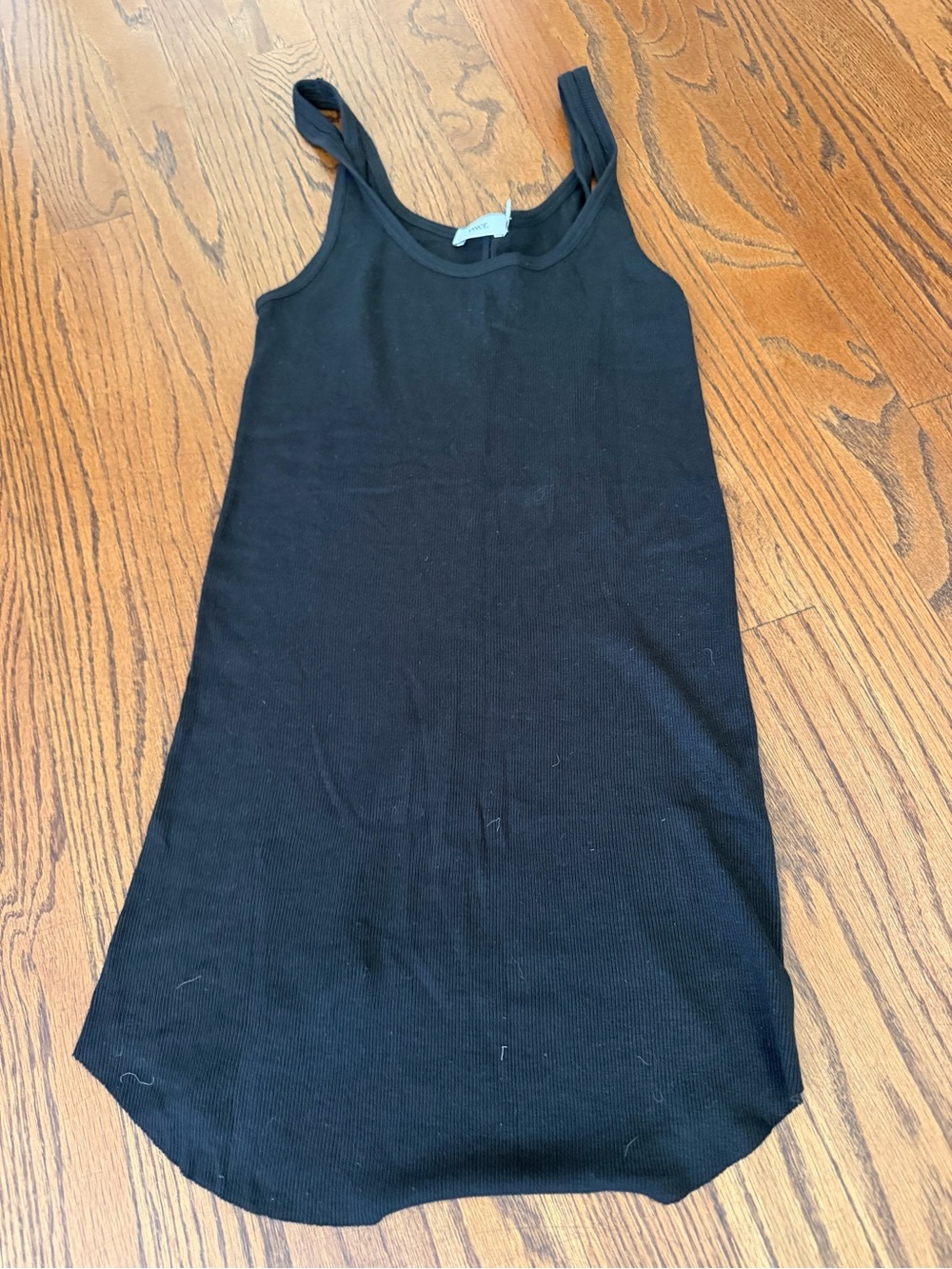 Vince Black Ribbed Tank Top - size M. EUC